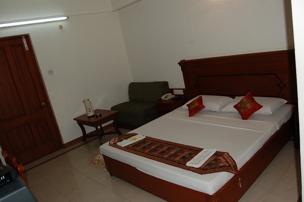 Hotel Kanishka Phg Bangalore Rum bild